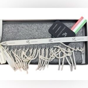 NIB LINEA EMMETI 100% Cashmere Scarf